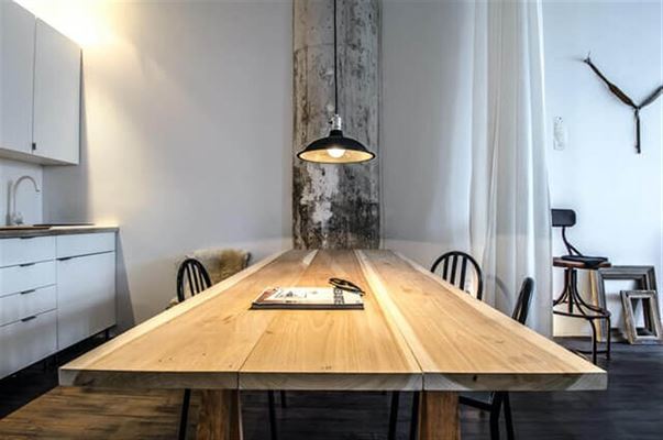 Unikke snedkerfremstillede plankeborde